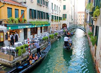 Tours Europe Bolzano venice gondola