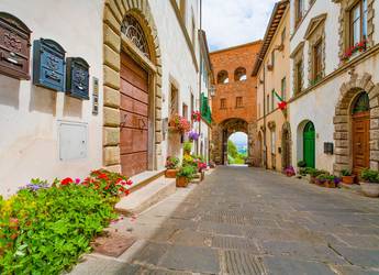 Tours Europe lane way Pisa Florence