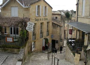 Tours Europe St Emilion homes