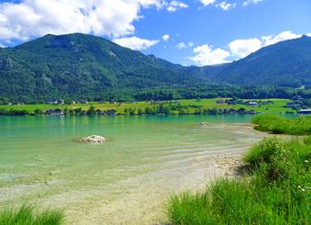 Tours Europe houses Ten Lakes