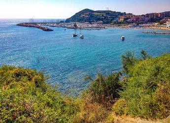 Tours Europe  harbour Tuscany