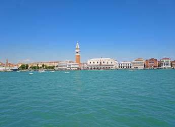 Tours Europe Venice Vicenza waterview