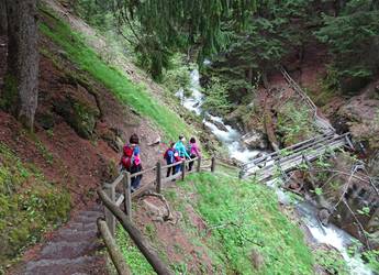 Tours Europe Vinschgau hike