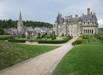 Tours Europe Langears Chateau